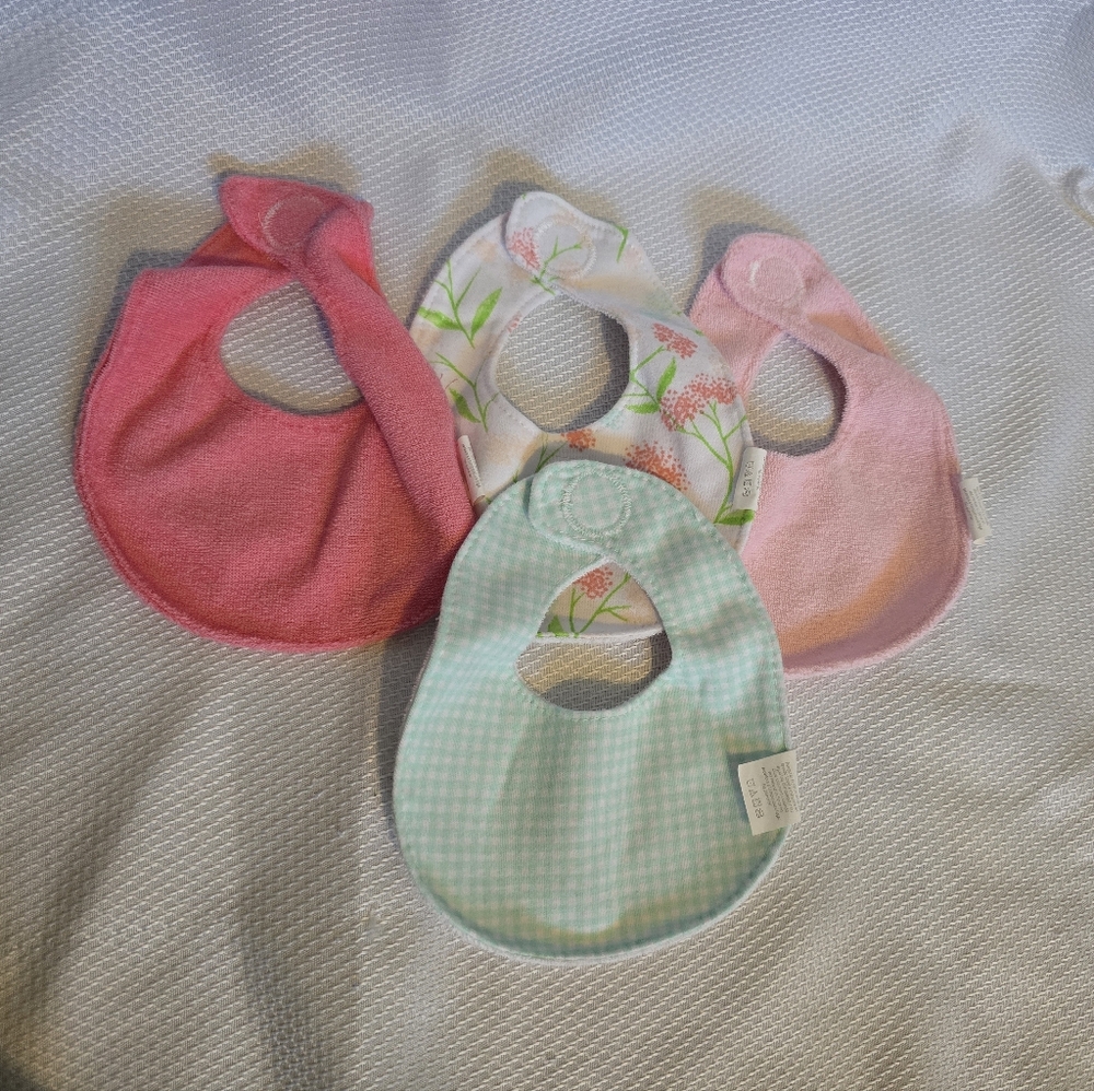 🚨3/30% OFF🚨4 Baby Bibs
